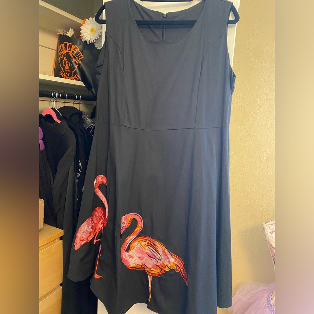 NEW REDUCTION!  Adorable NWOT flamingo dress. Size 4x, vintage feel.